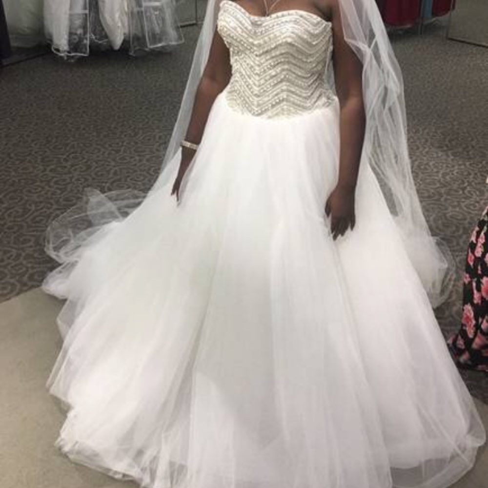 Elegant Ivory Wedding or Prom dress.